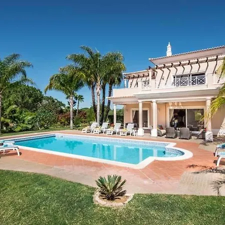 Sleeps 8 With Pool Air Con And Wifi Villa *
