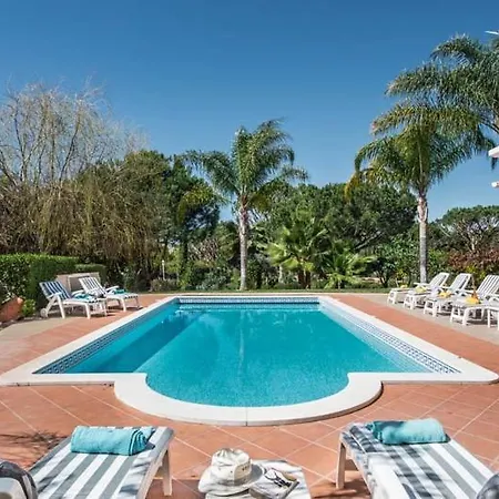 Sleeps 8 With Pool Air Con And Wifi Villa *
