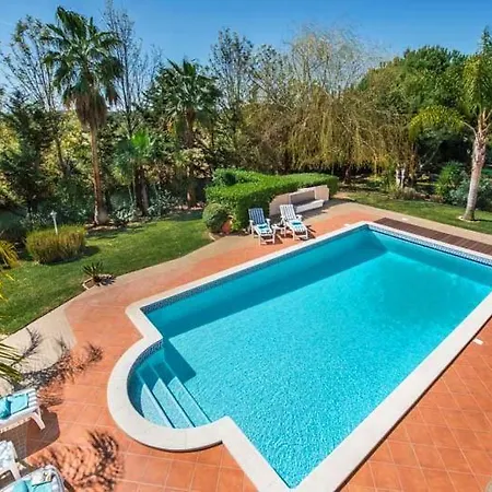 Sleeps 8 With Pool Air Con And Wifi Villa *