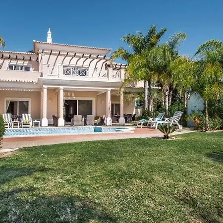 Sleeps 8 With Pool Air Con And Wifi Villa *